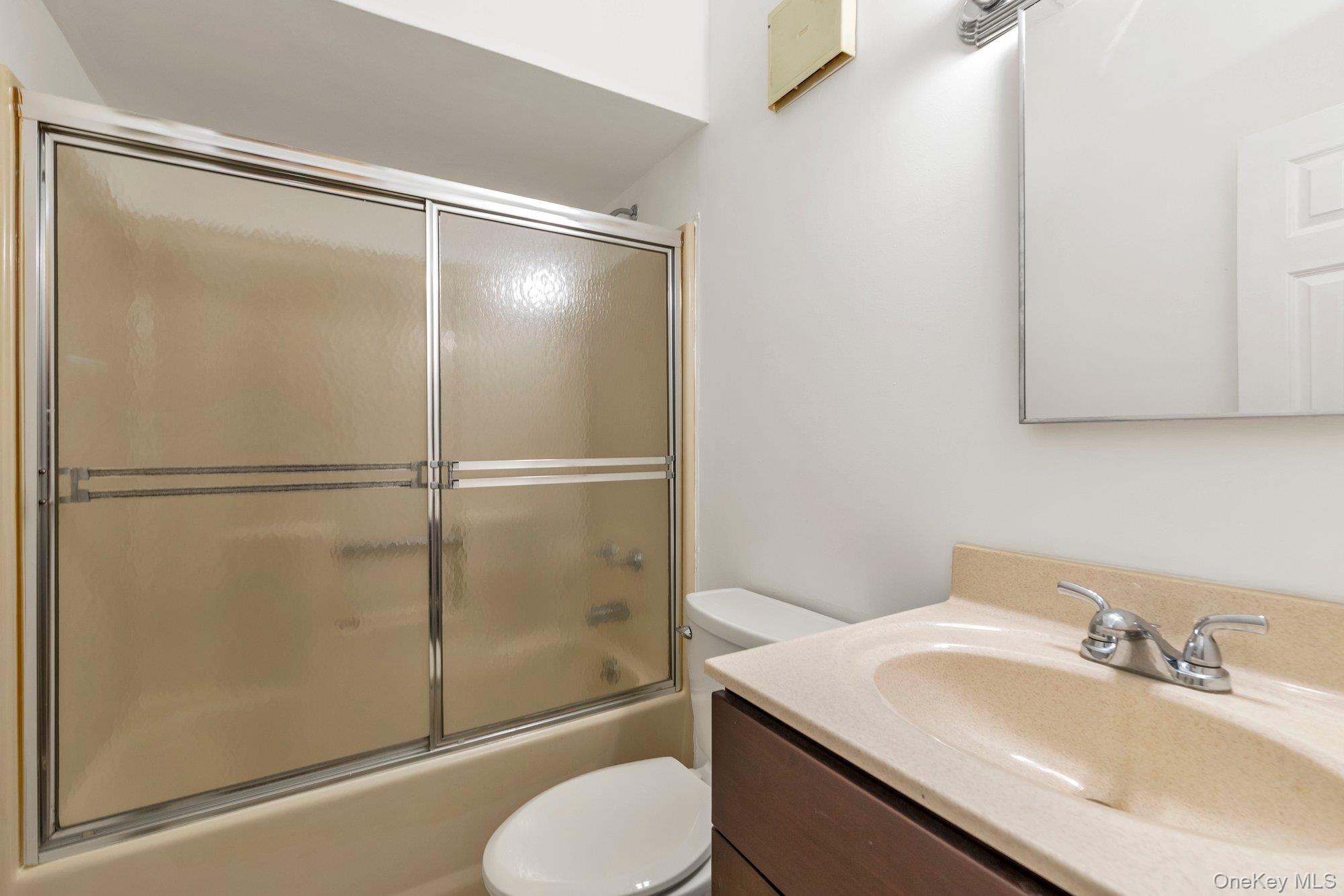 725 Miller Avenue 106 Property Photo 9