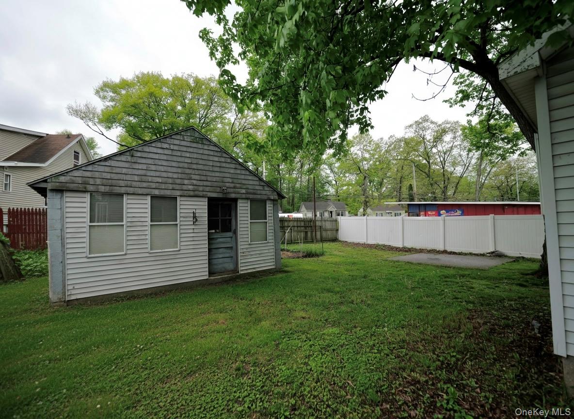 809 South Street Property Photo 31