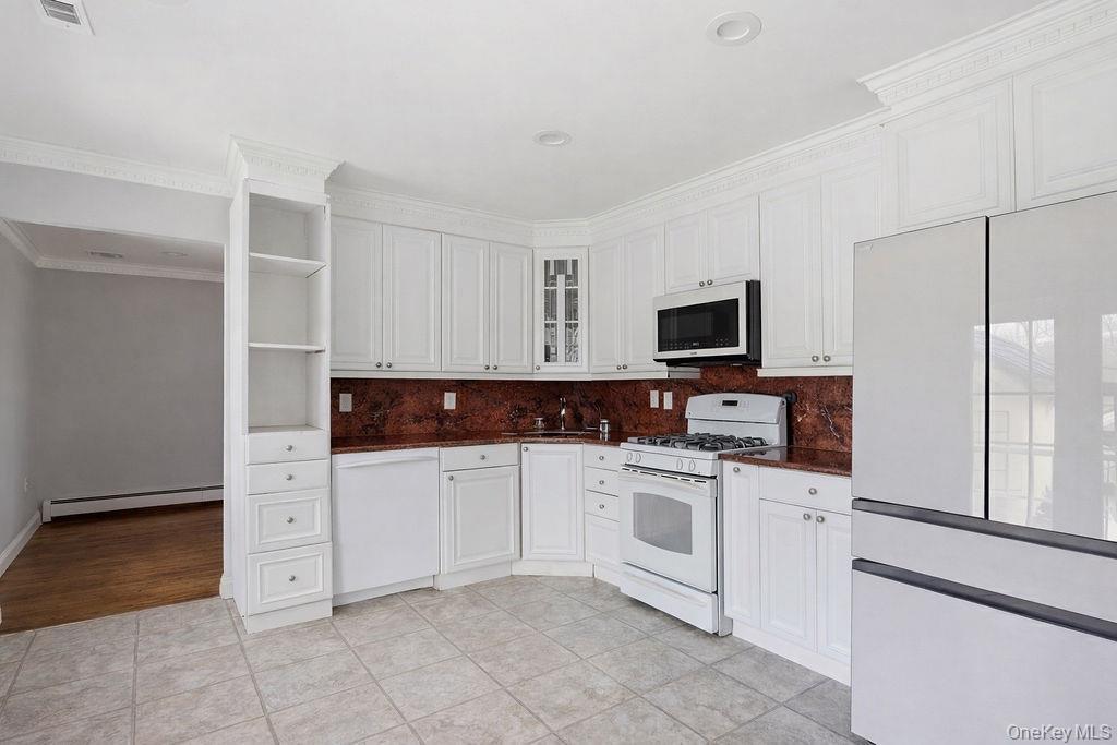164-14 85th Street Property Photo 4