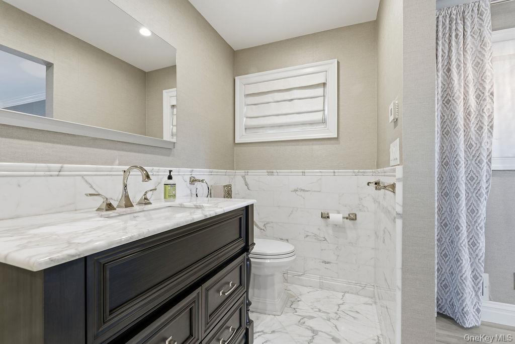 160-51 80th Street Property Photo 10