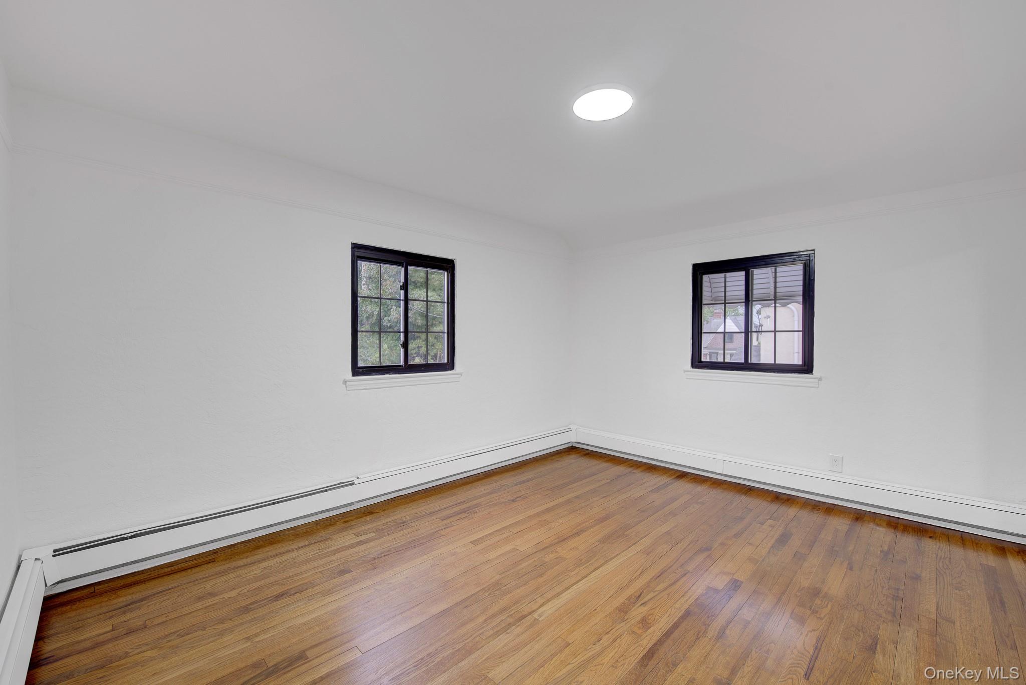 54 Surrey Lane Property Photo 24
