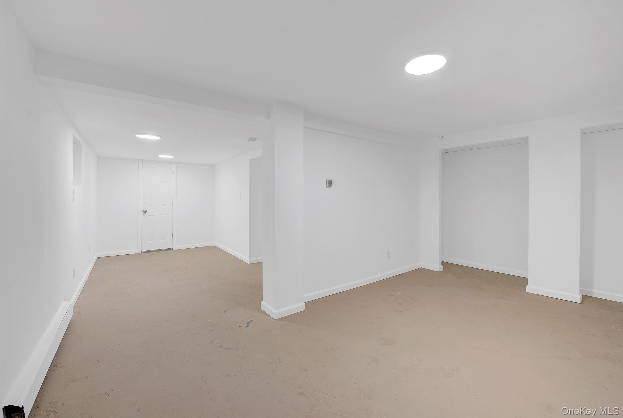 54 Surrey Lane Property Photo 29