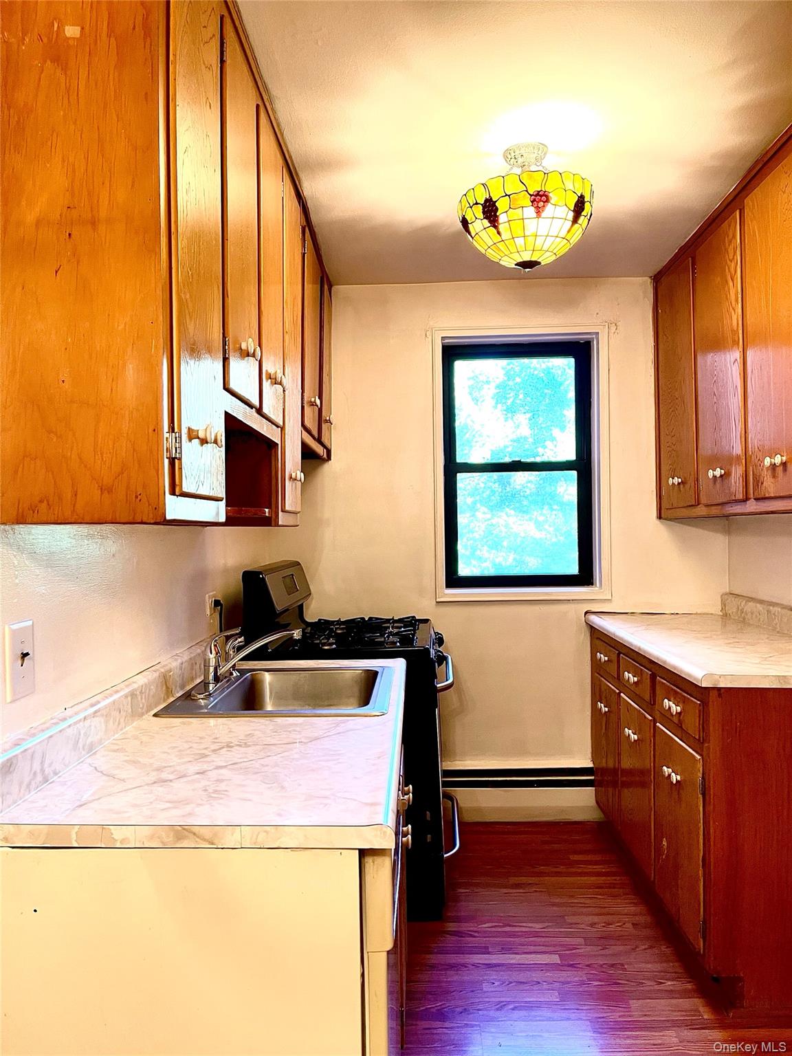 5 Oakdale Manor B18 Property Photo 14
