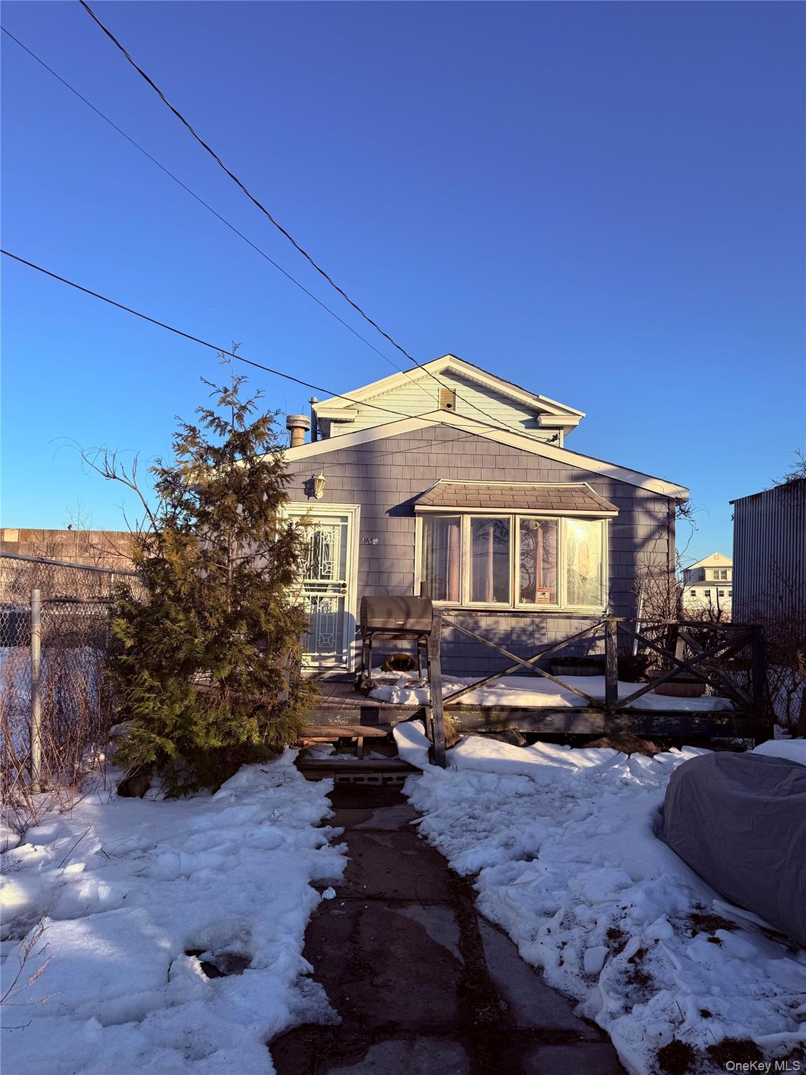 15531 Bayview Avenue Property Photo 1