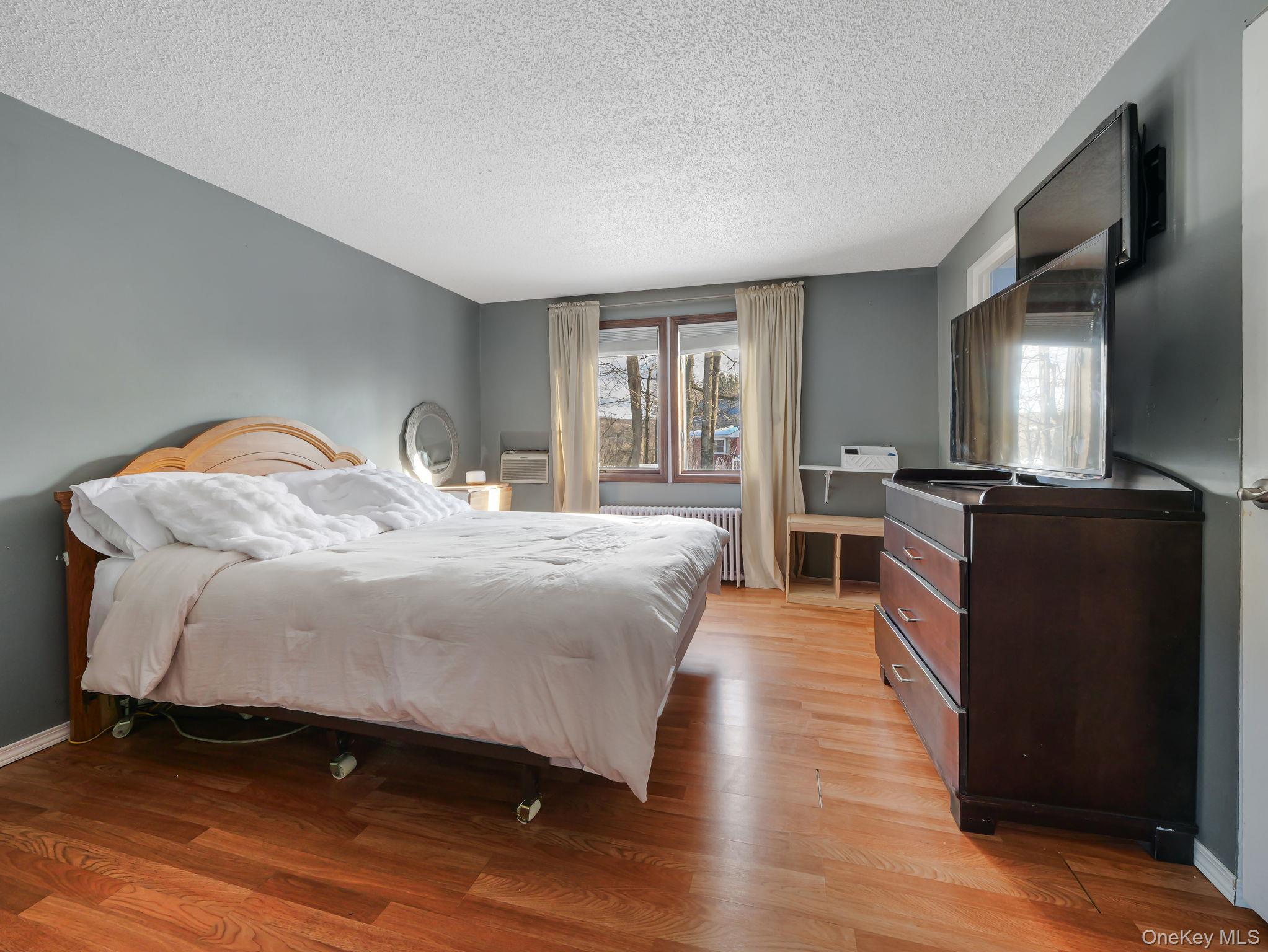 4 Lambros Drive Property Photo 17