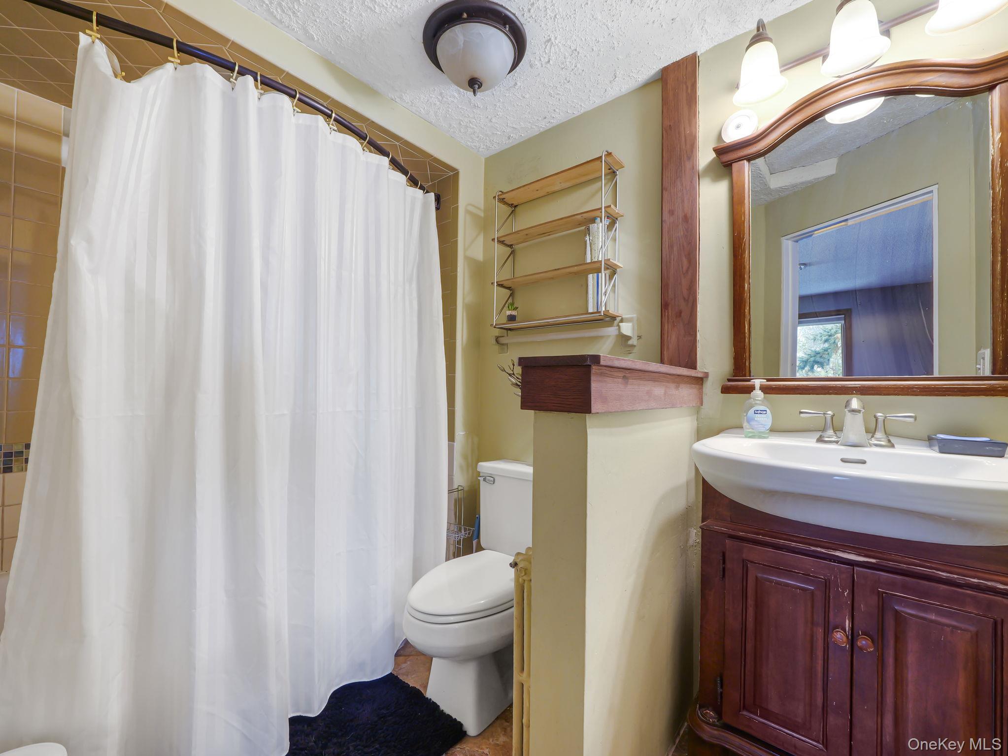 4 Lambros Drive Property Photo 21