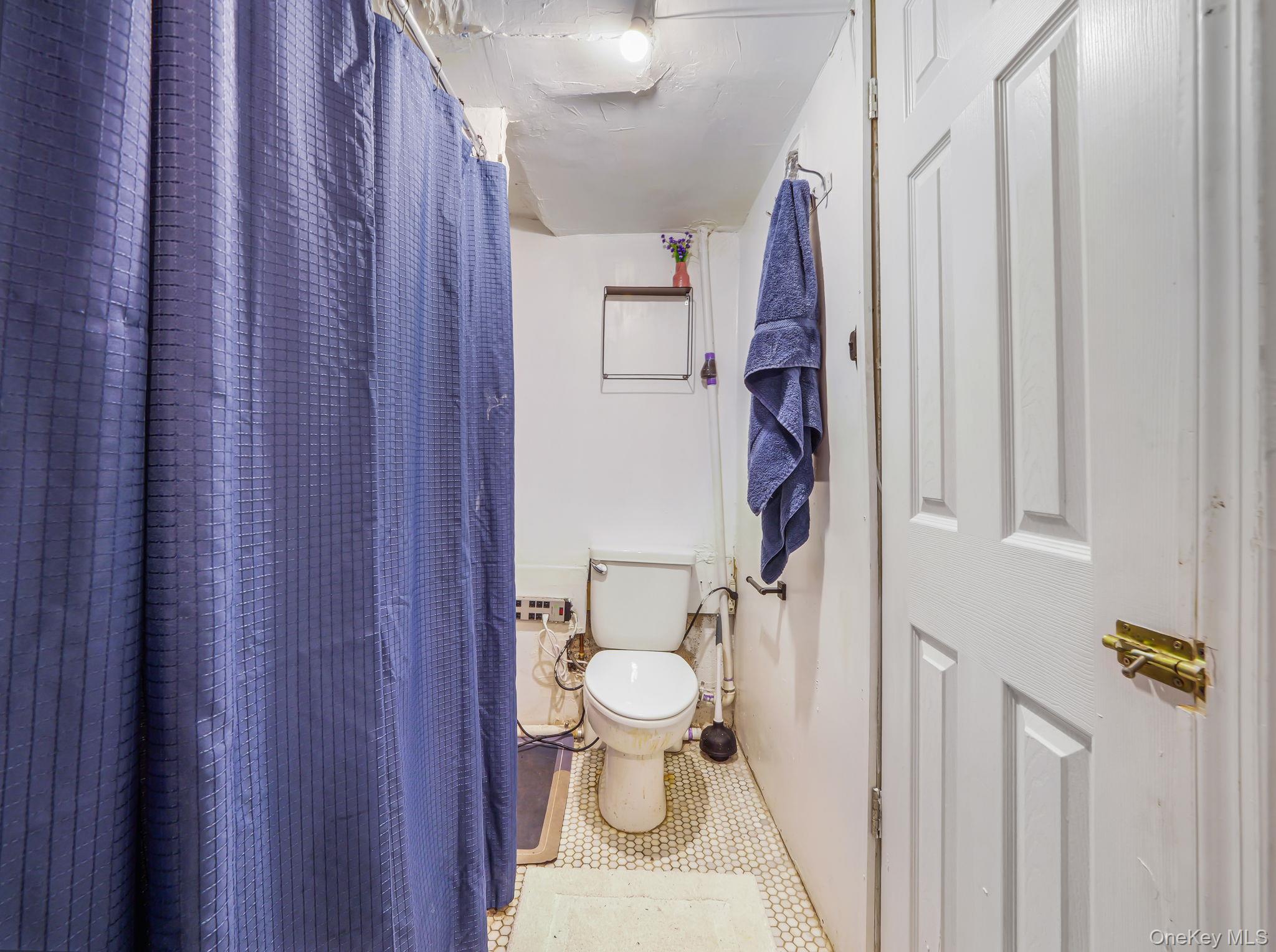4 Lambros Drive Property Photo 26
