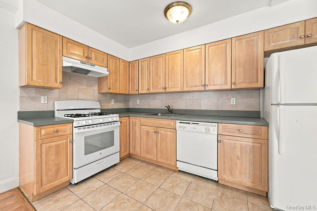 13909 34th Avenue Property Photo 17