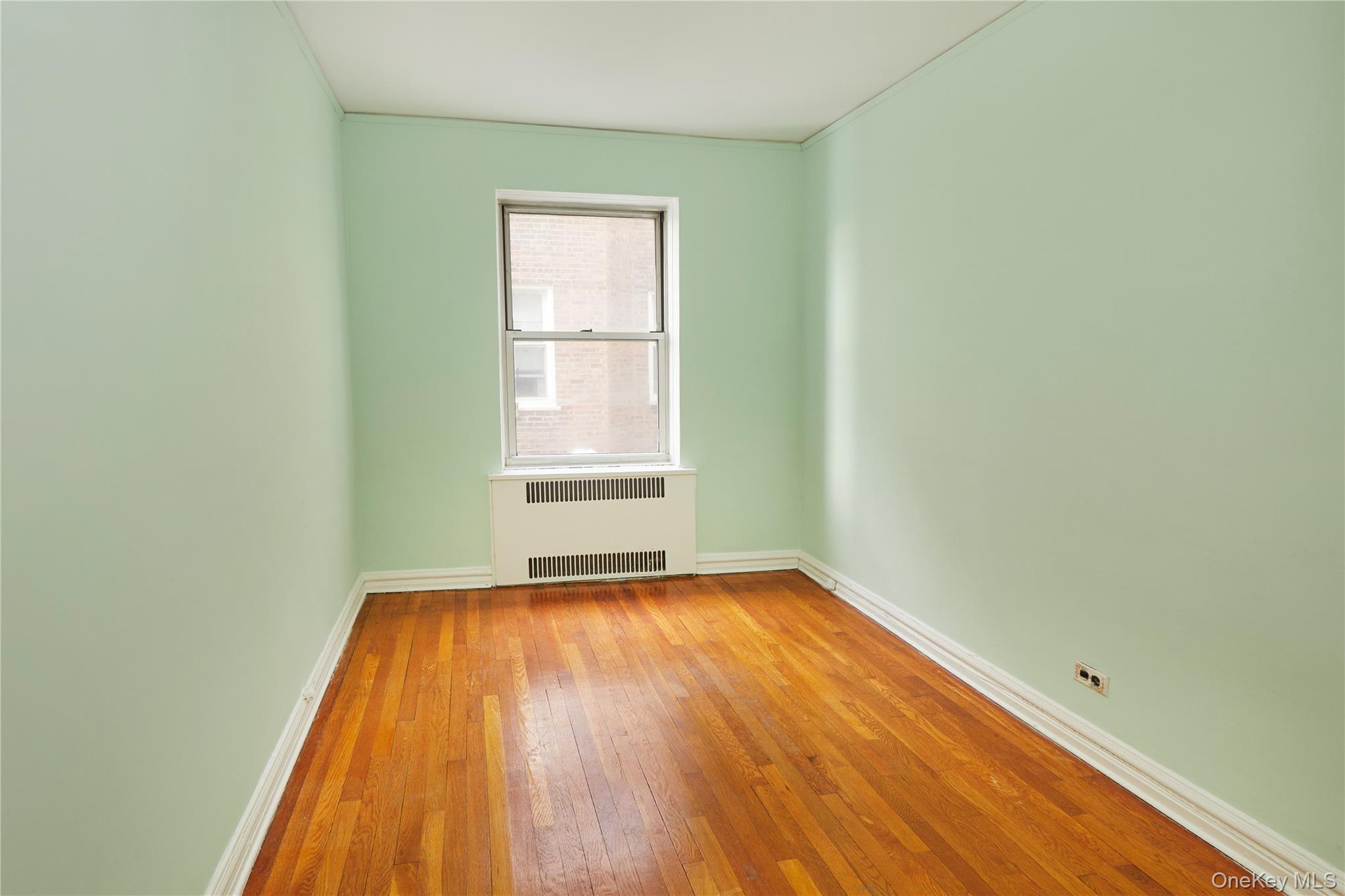 7540 Austin Street 5fl Property Photo 6