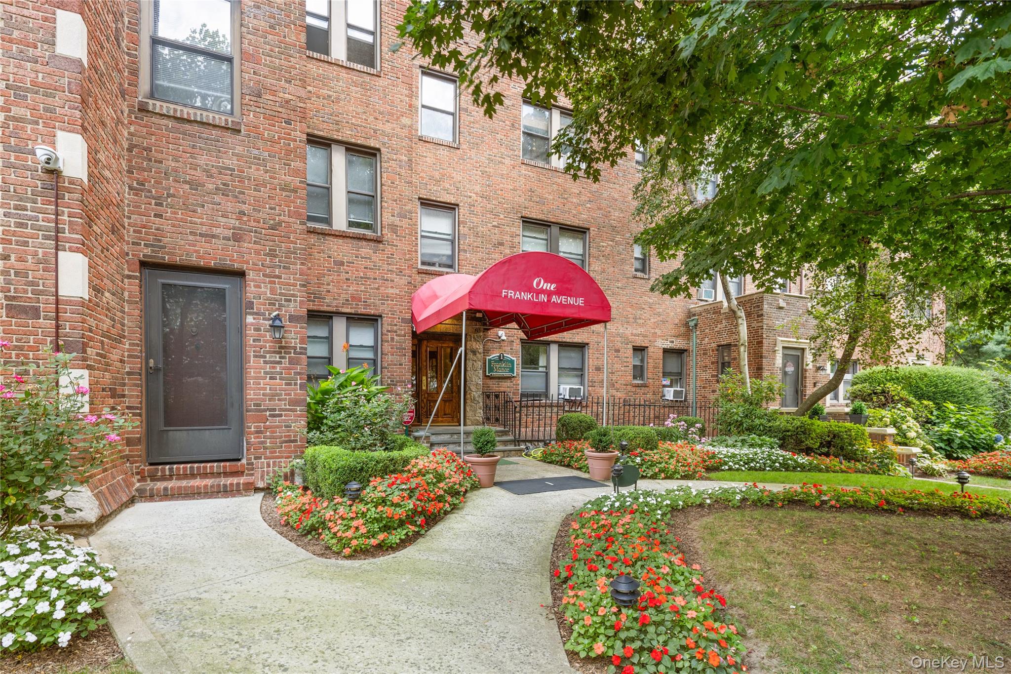1 Franklin Avenue 6a Property Photo 4