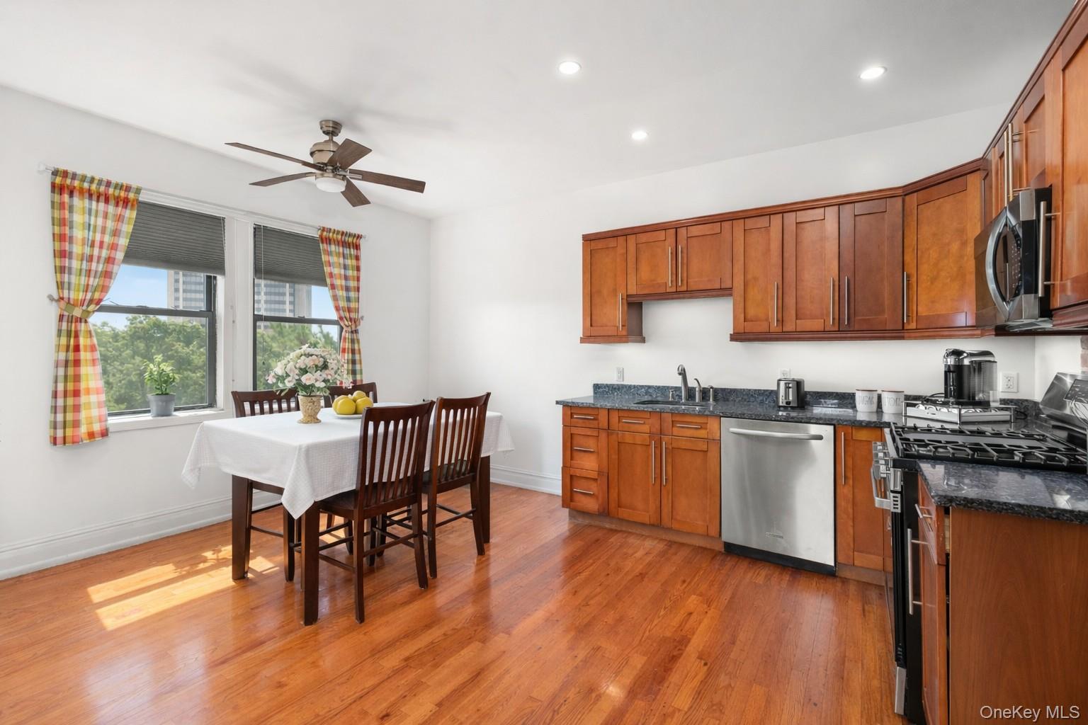 1 Franklin Avenue 6a Property Photo 9