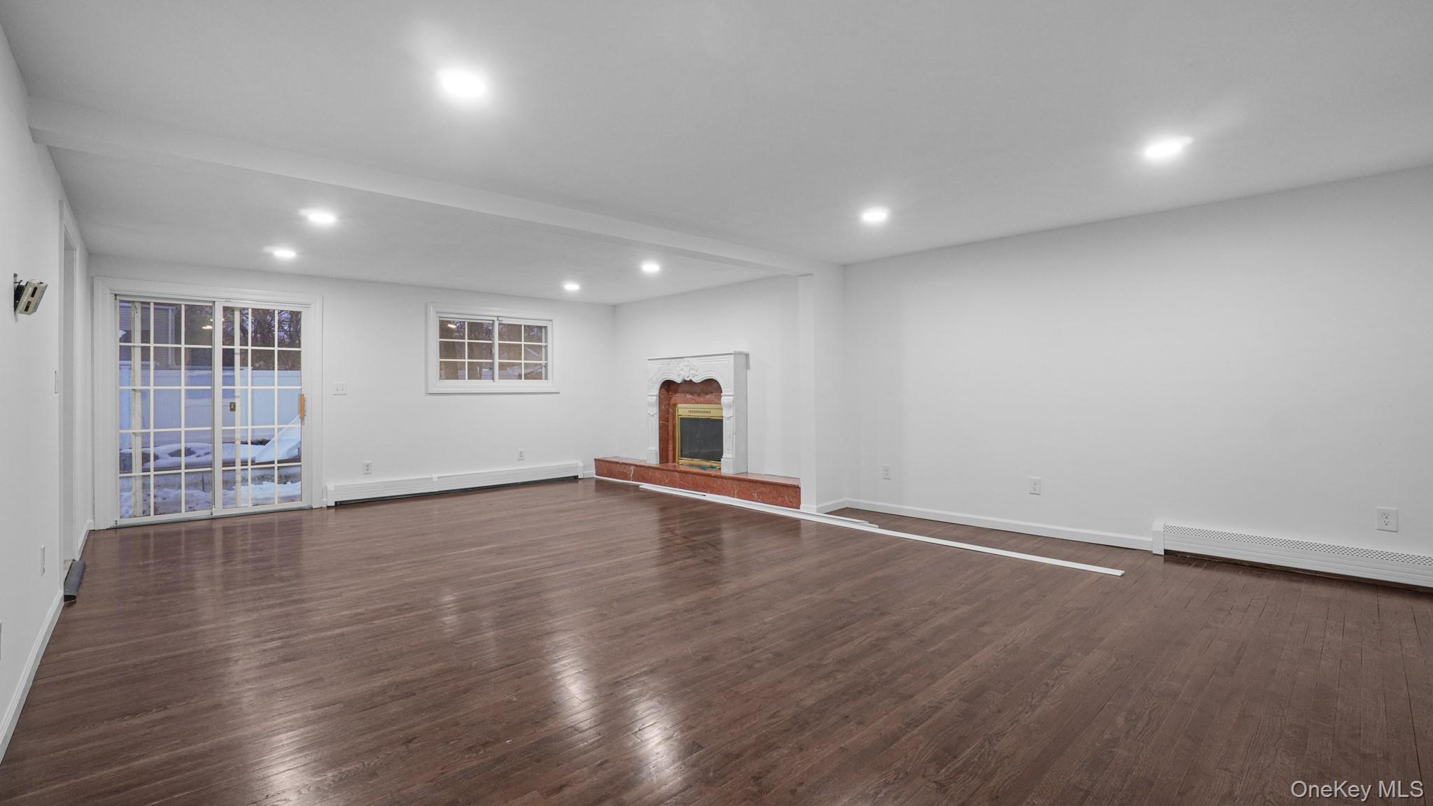 35 John Street Property Photo 9
