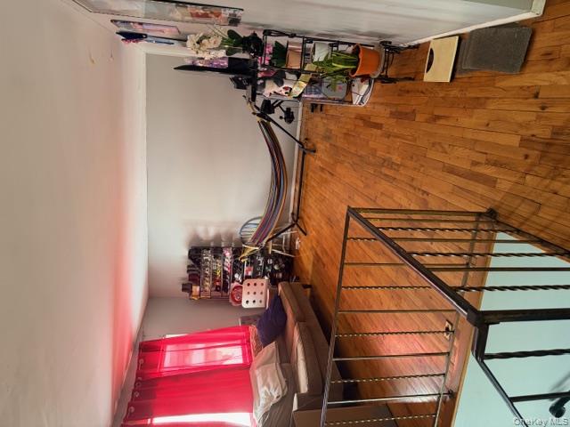 294 40th Street Property Photo 8