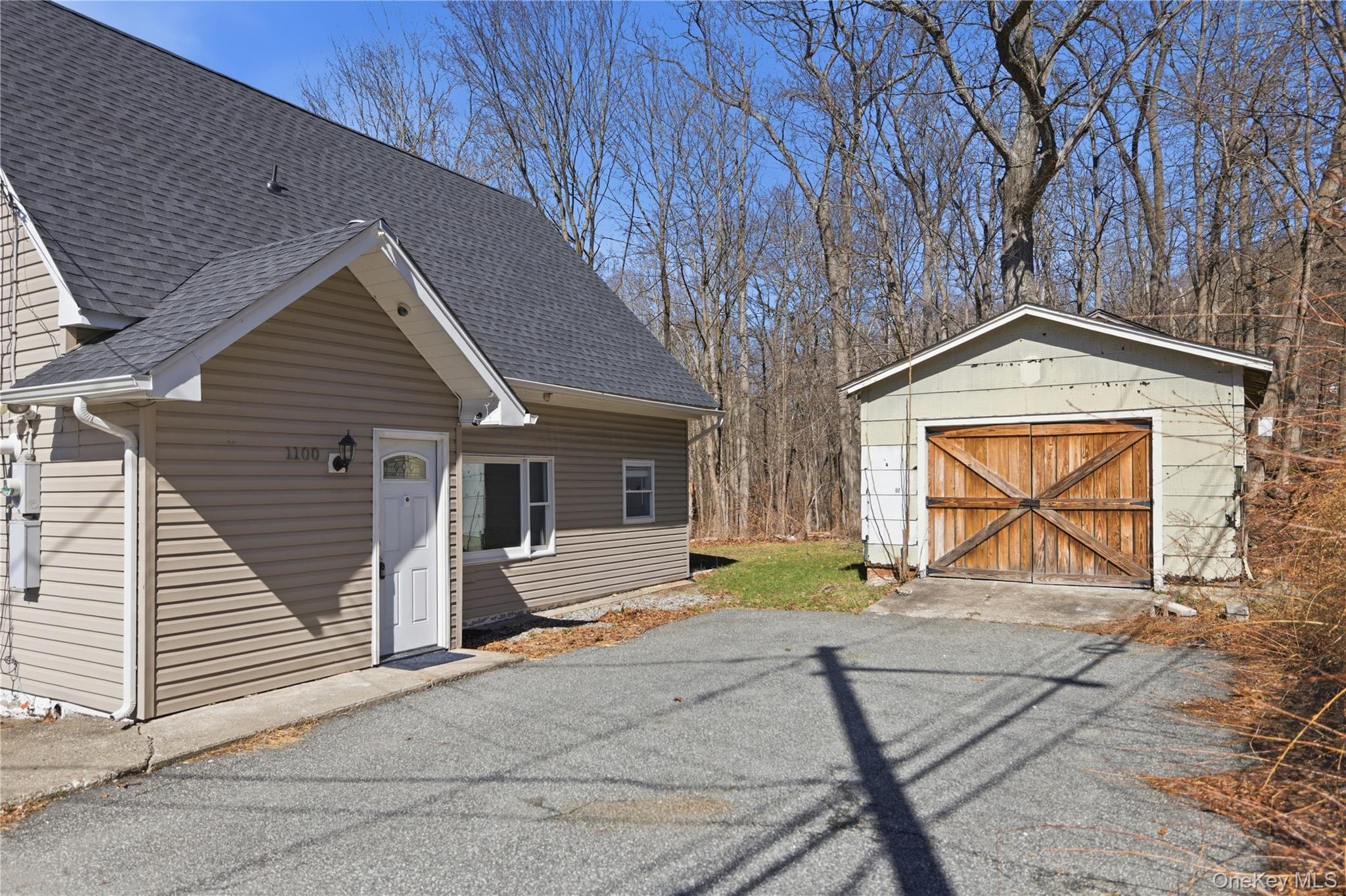 1100 State Route 17a Property Photo 28