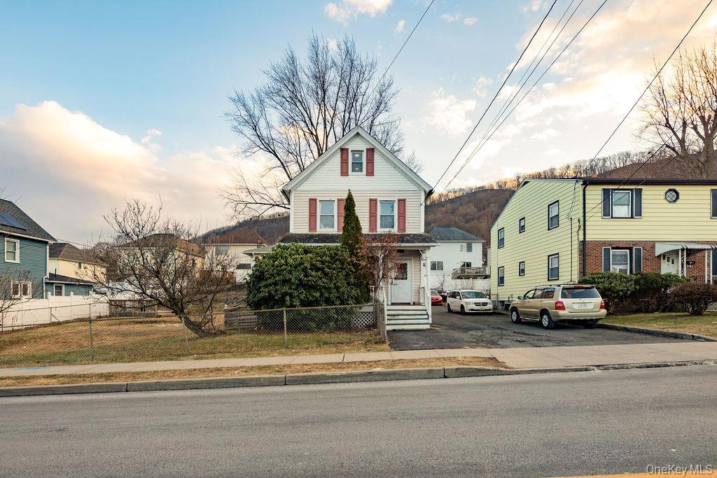 165 Gurnee Avenue Property Photo 1