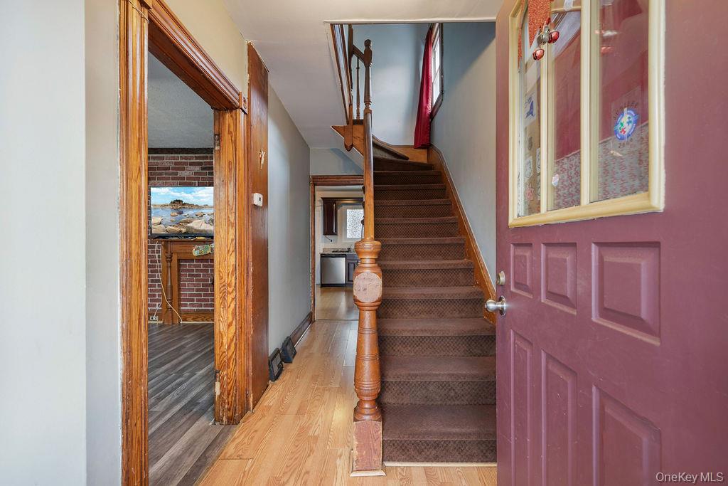 165 Gurnee Avenue Property Photo 4