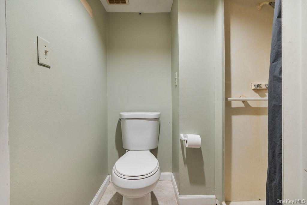 165 Gurnee Avenue Property Photo 17