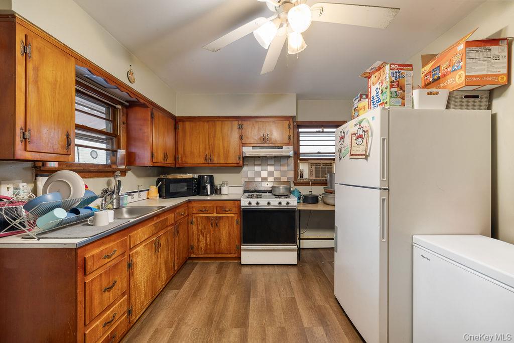 165 Gurnee Avenue Property Photo 18
