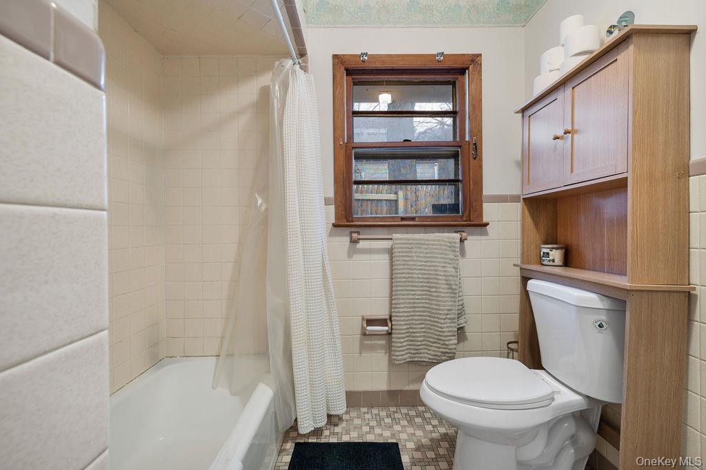 165 Gurnee Avenue Property Photo 25