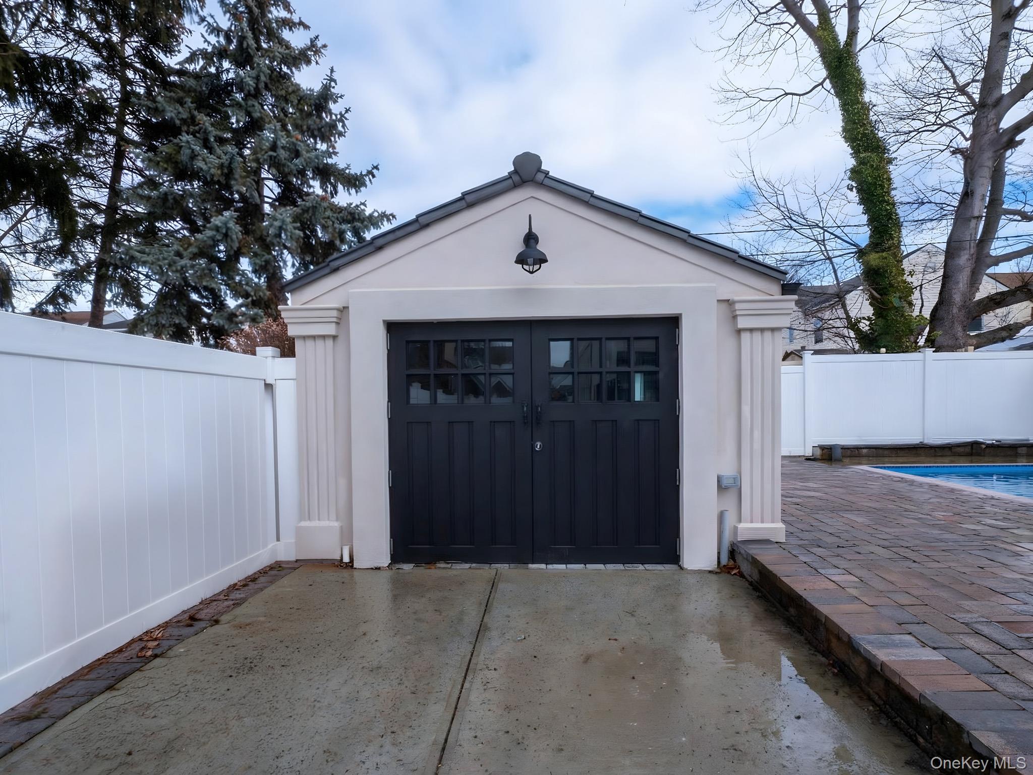 6961 180th Street Property Photo 48