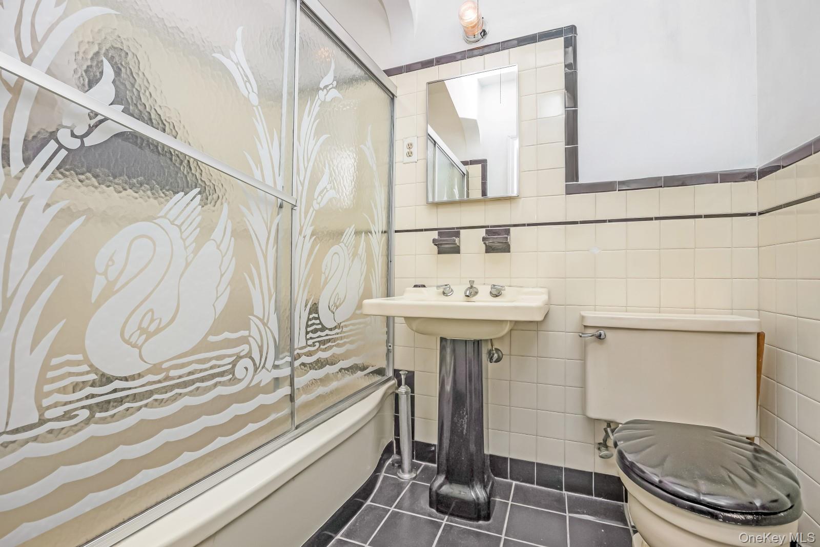 58-43 81st Street Property Photo 10