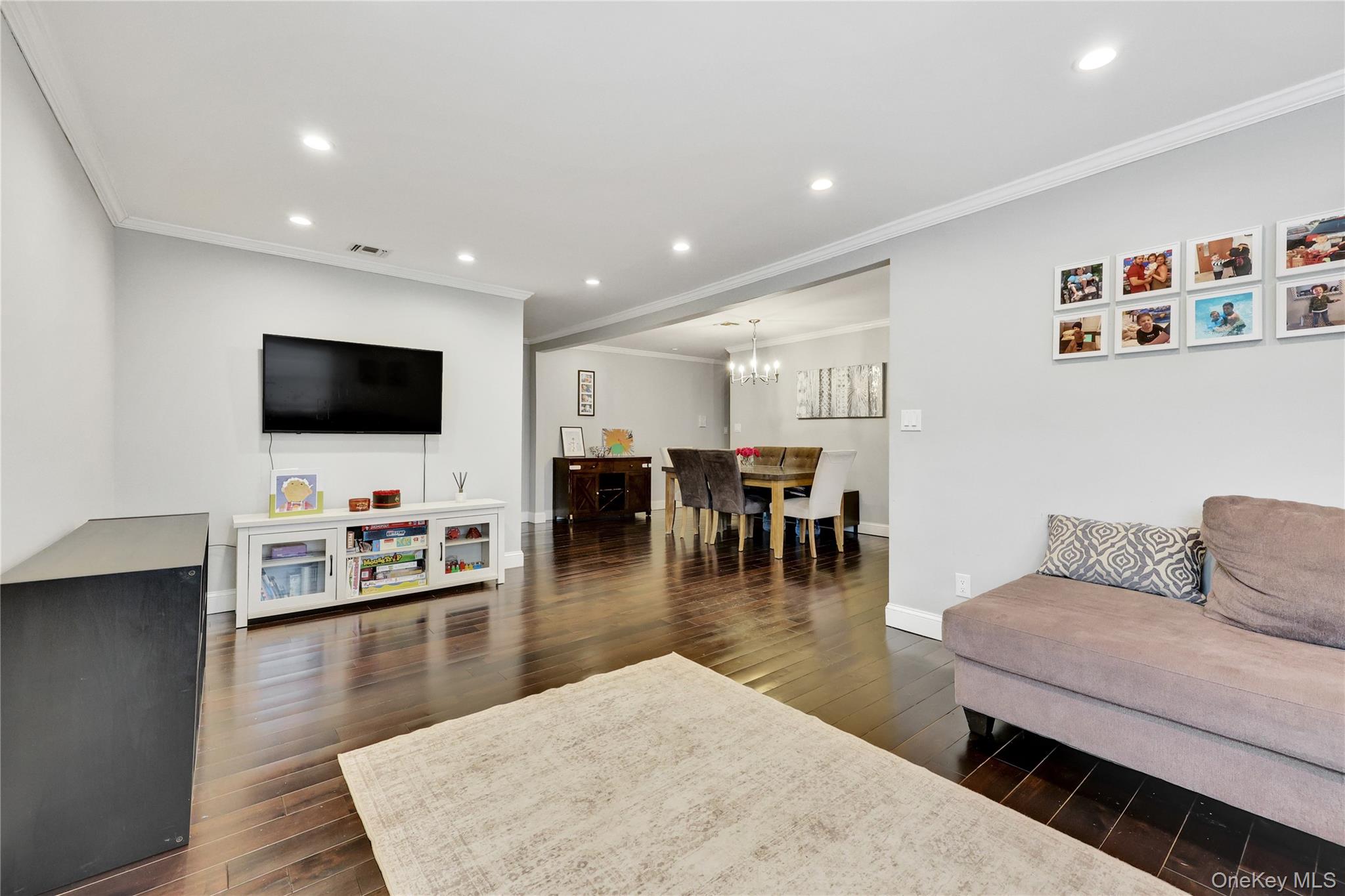 1201 E Broadway H-23 Property Photo 6