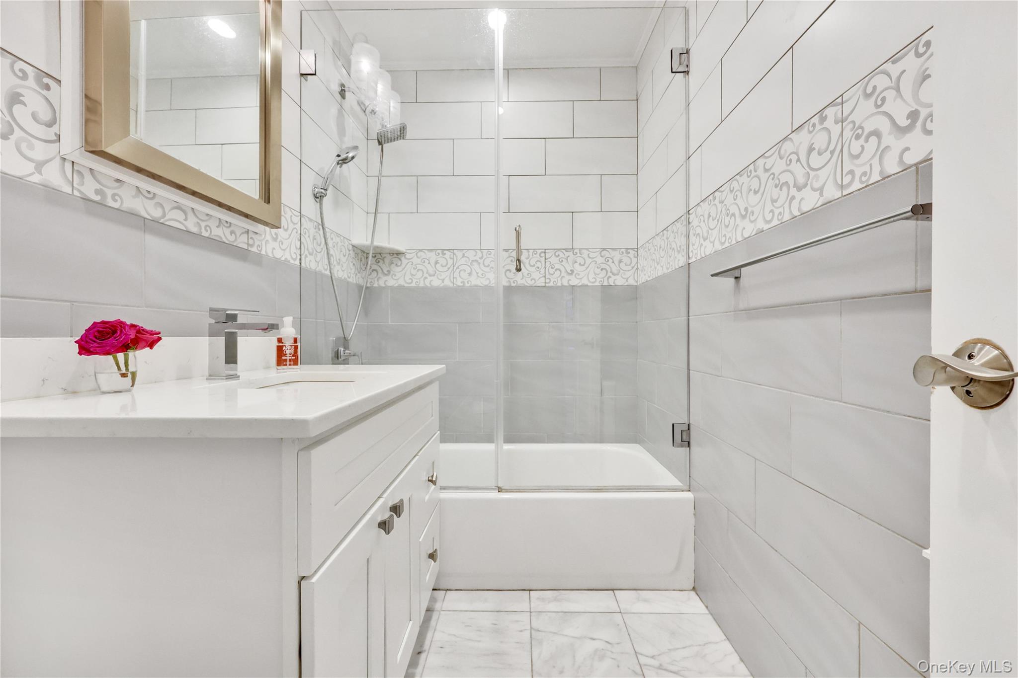 1201 E Broadway H-23 Property Photo 24