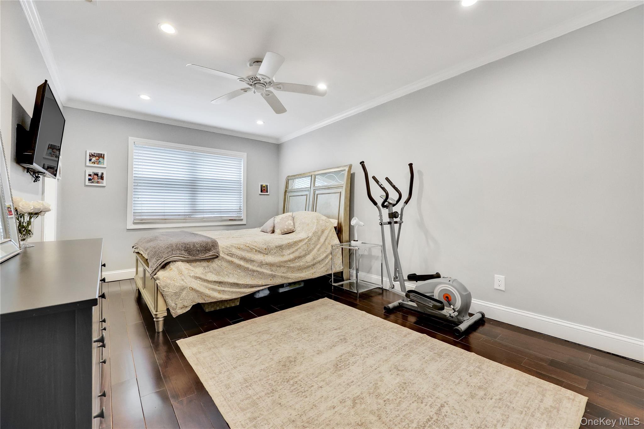 1201 E Broadway H-23 Property Photo 25