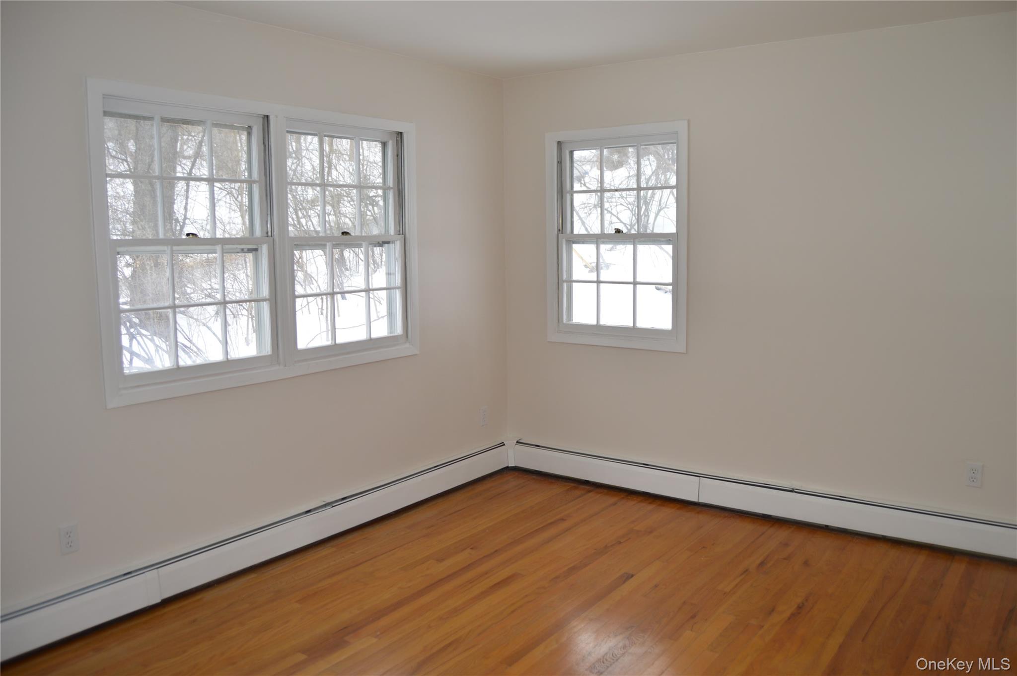 108 Flower Hill Property Photo 8