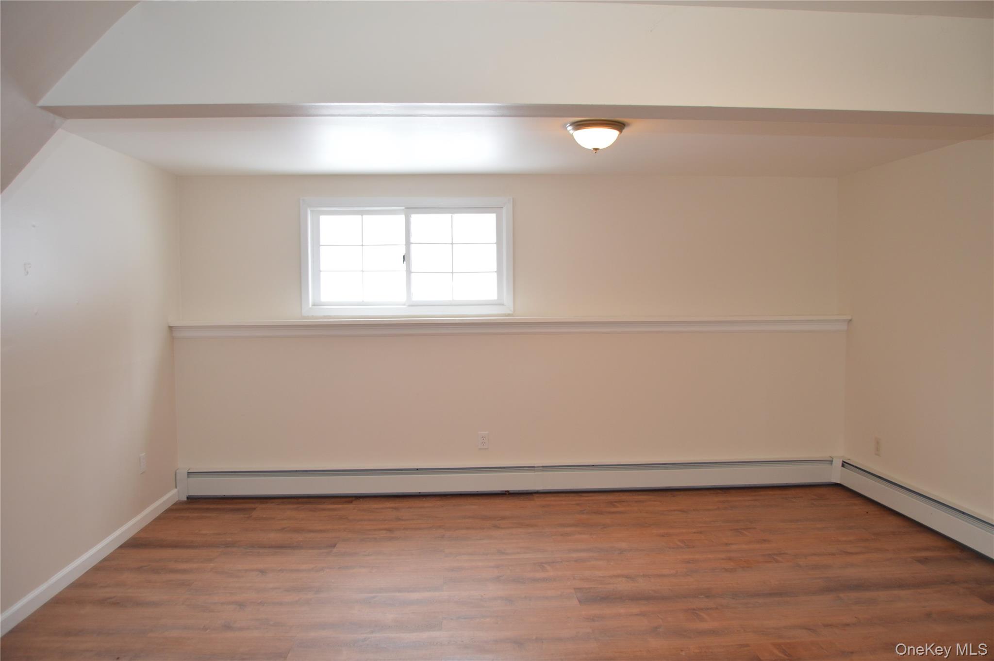 108 Flower Hill Property Photo 15