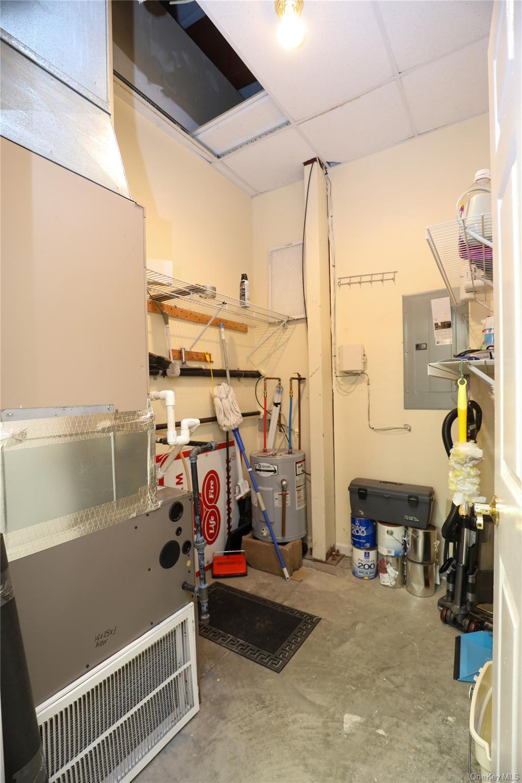 790 Ulster Avenue Property Photo 8