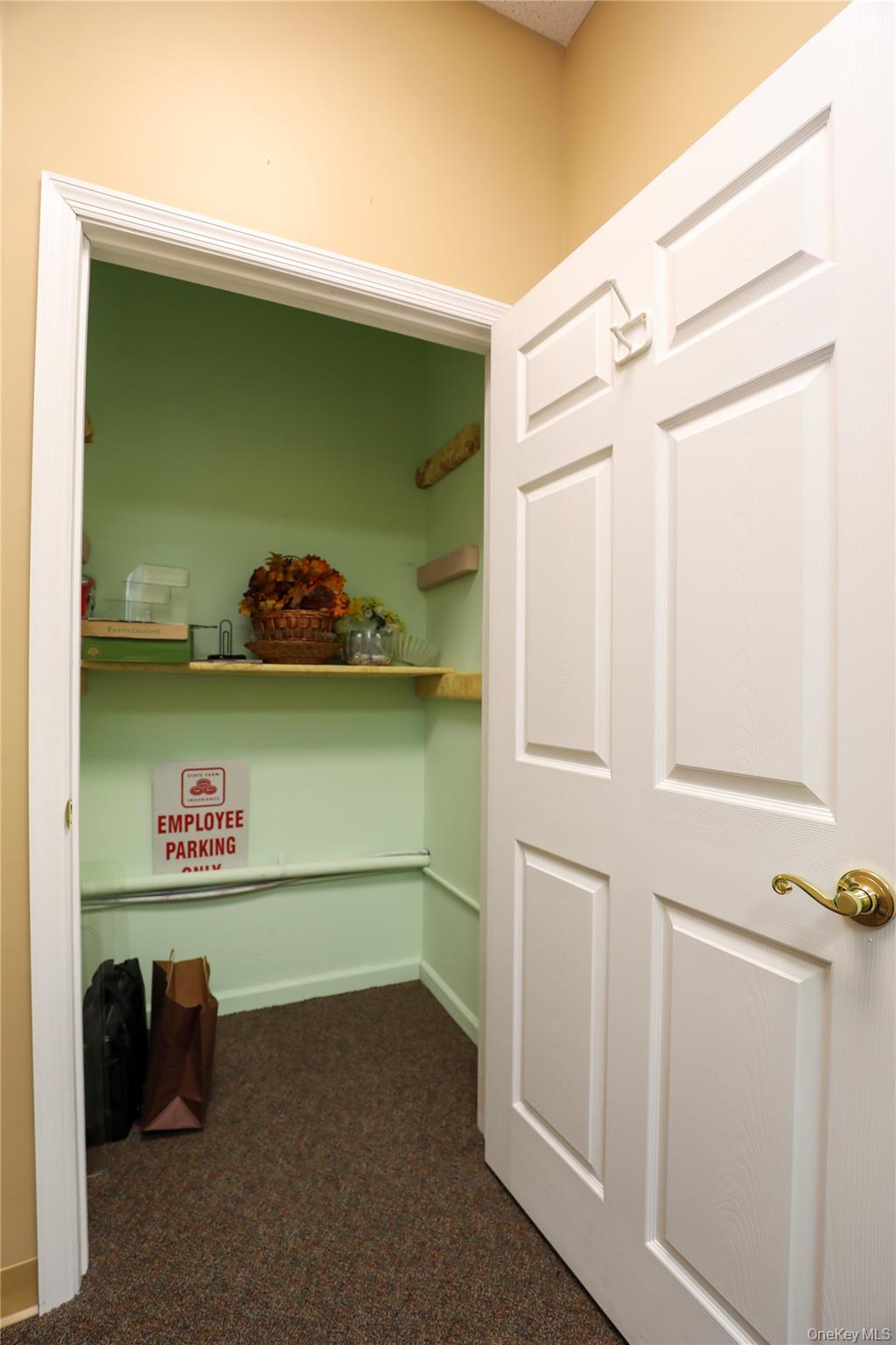 790 Ulster Avenue Property Photo 10