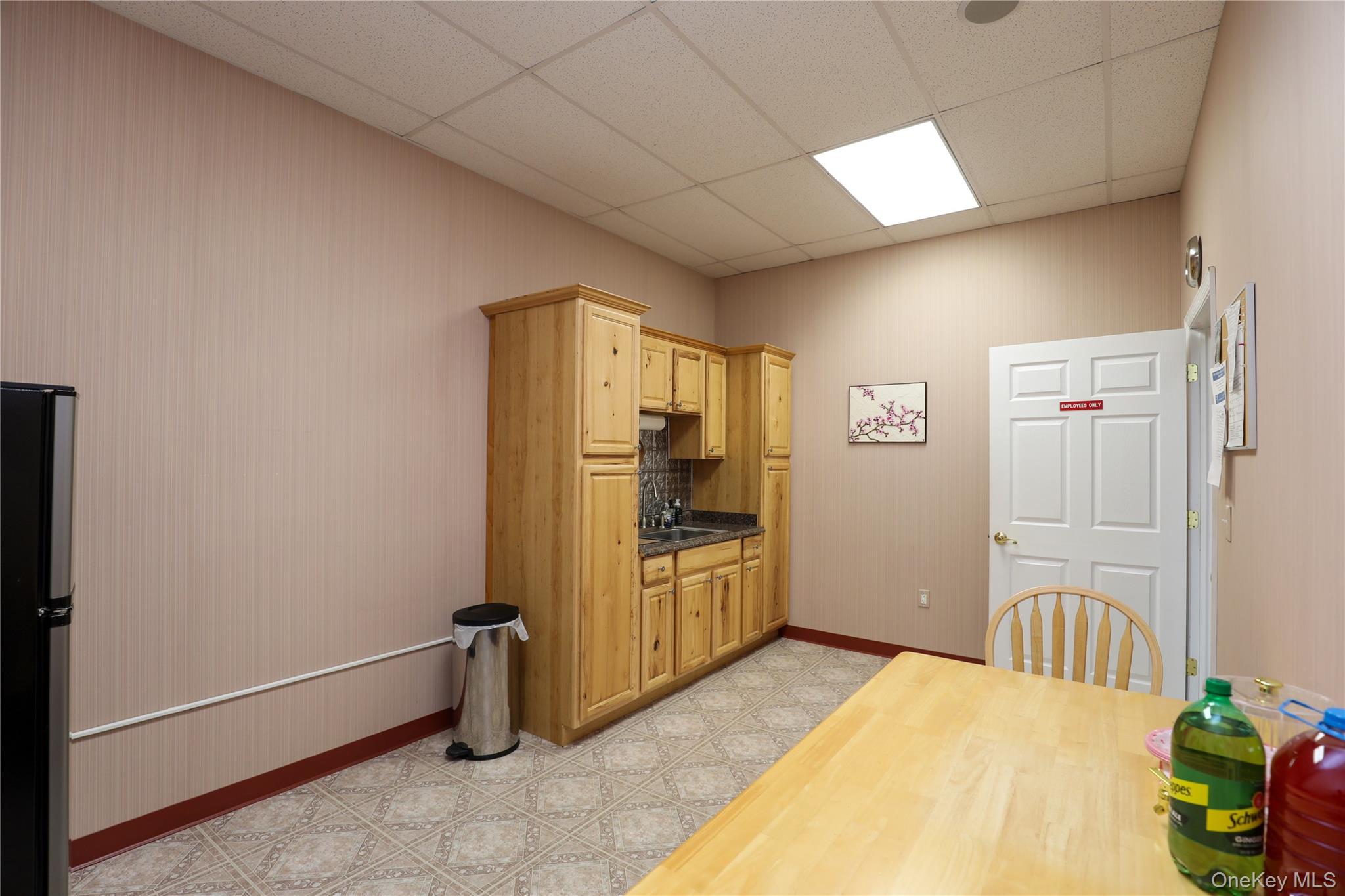 790 Ulster Avenue Property Photo 12