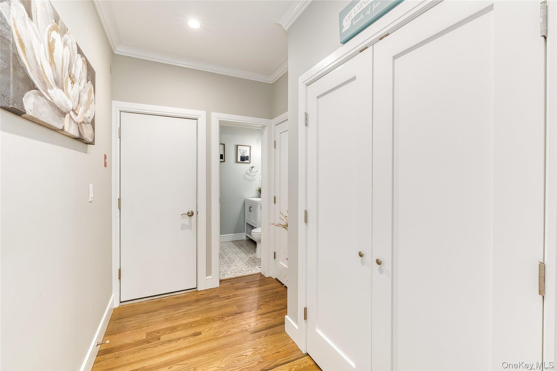 72 W Marine Avenue Property Photo 11