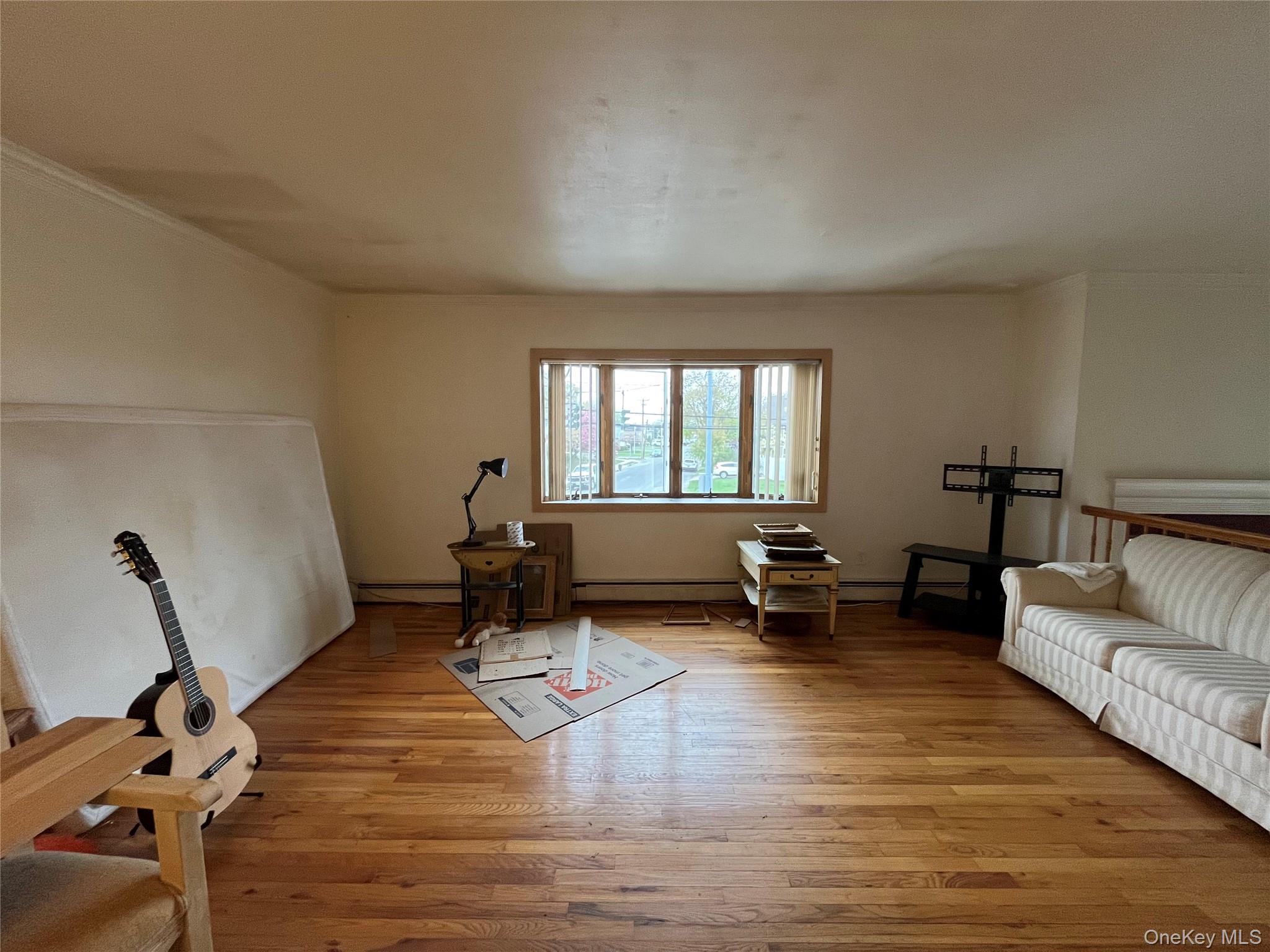 630 S Wellwood Avenue Property Photo 6