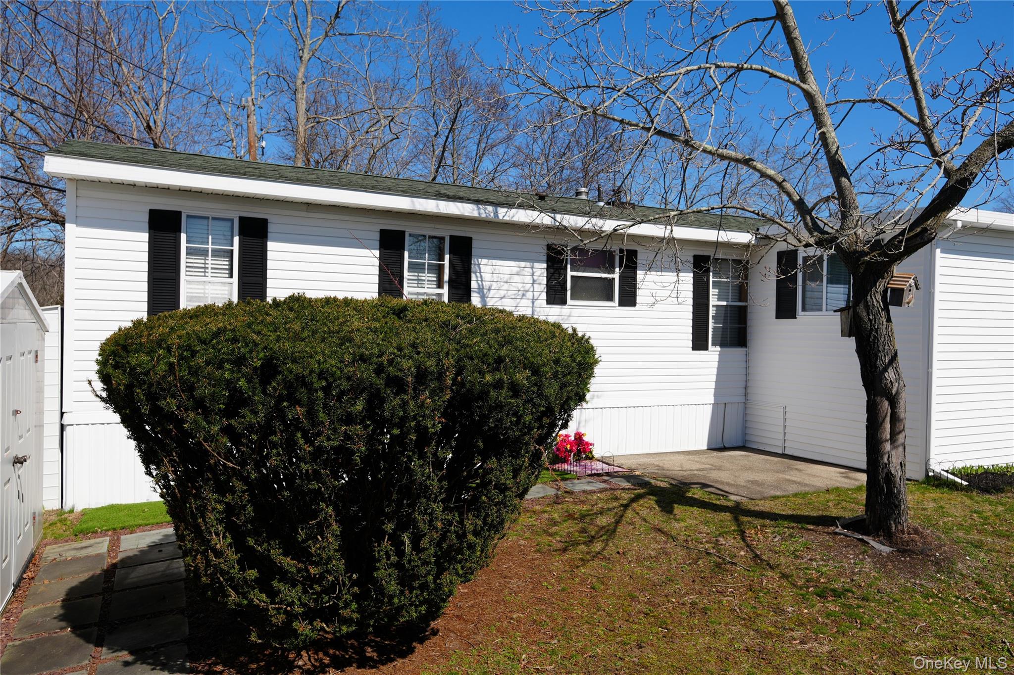 963082 Property Photo 5