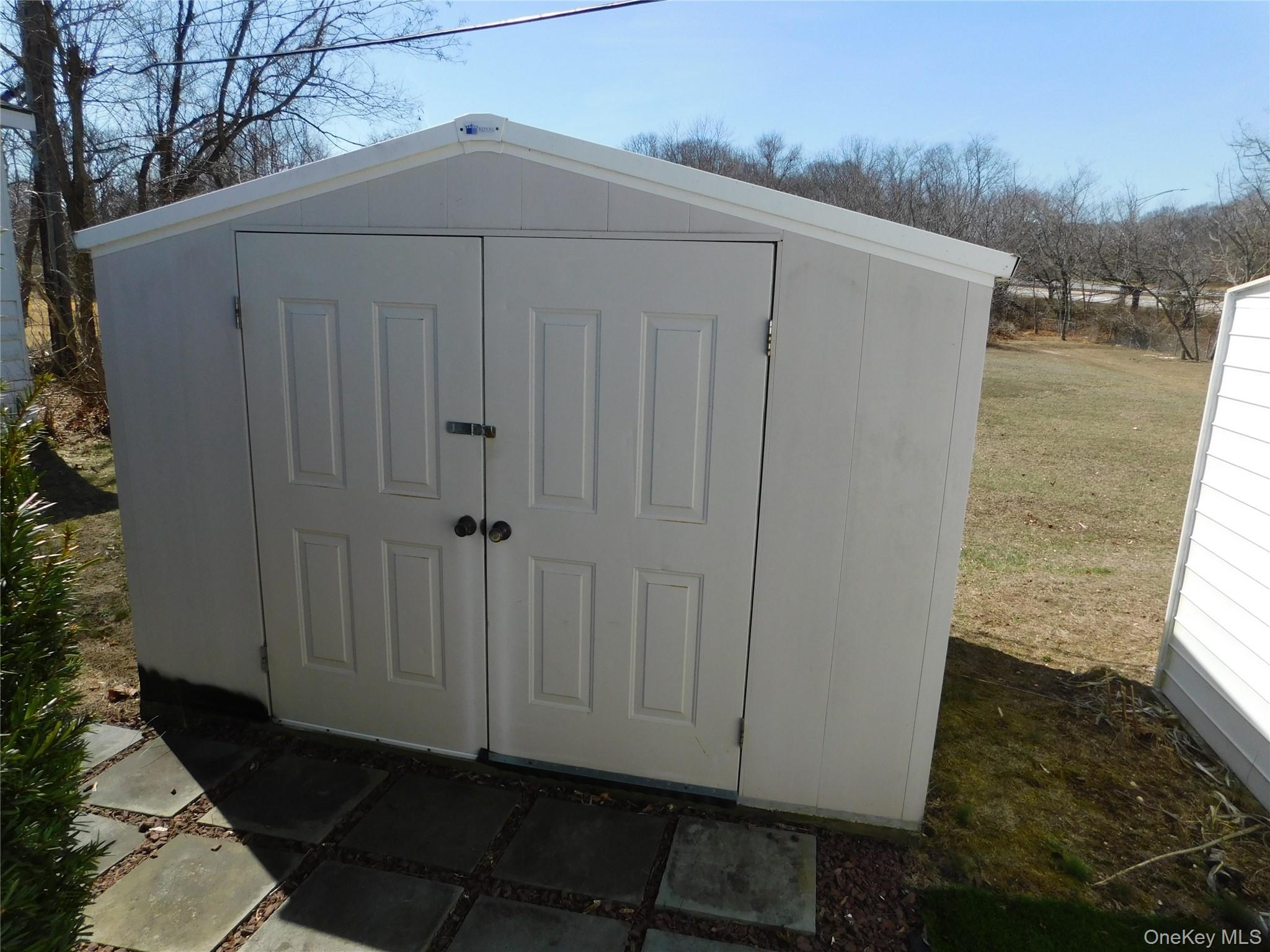 963082 Property Photo 15