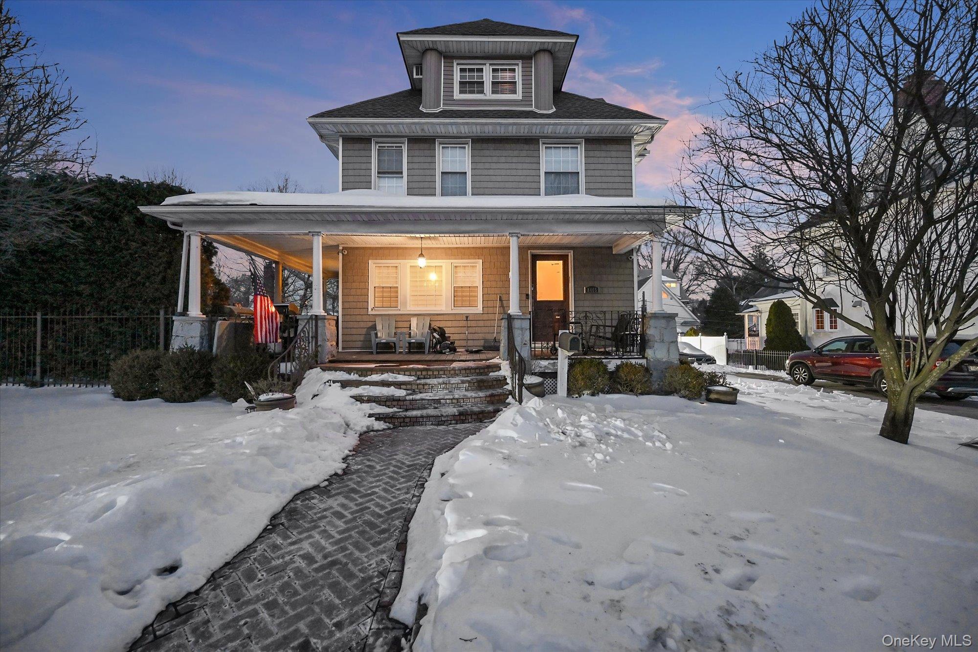 8405 112th Street Property Photo 1