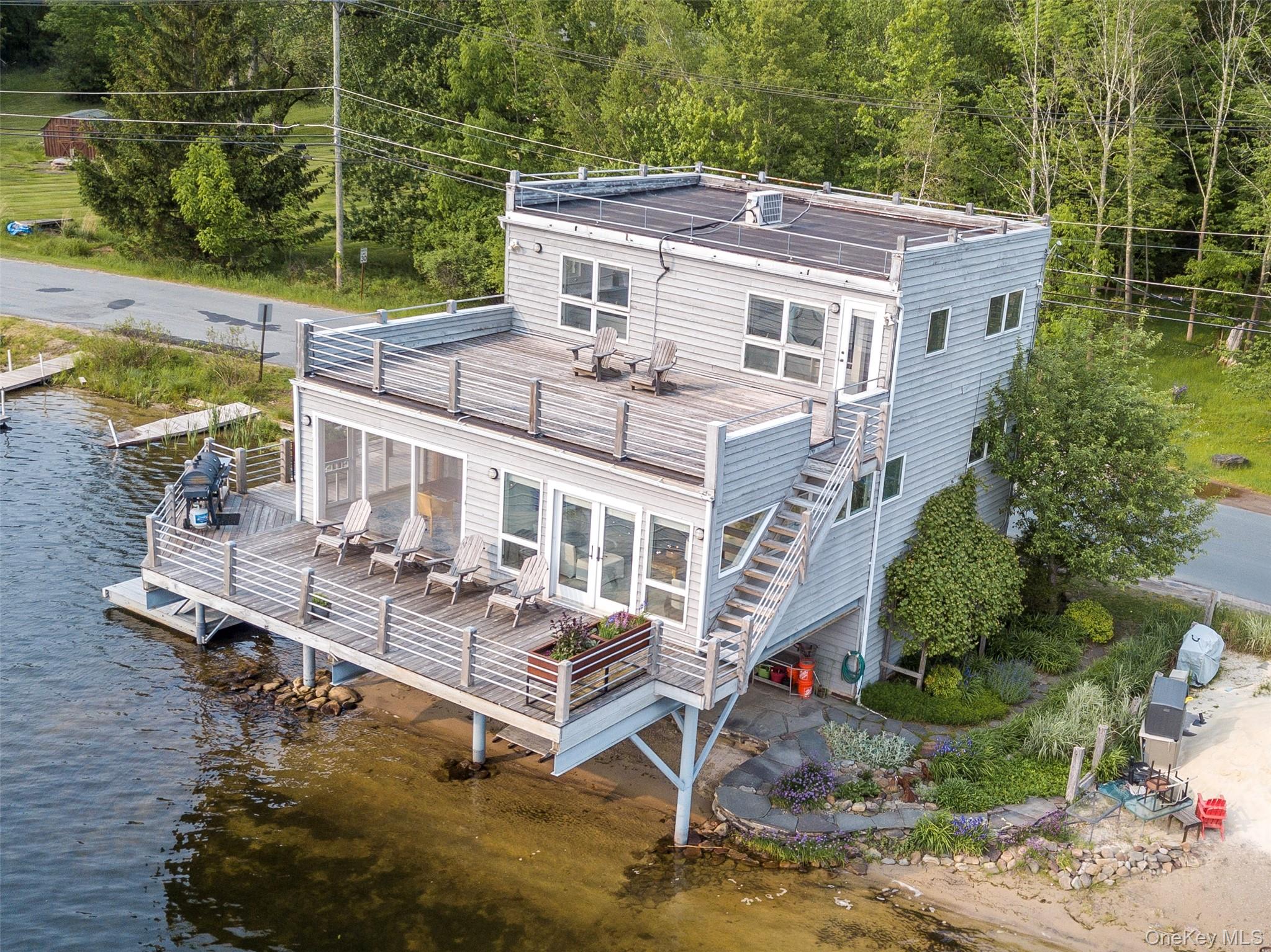 13 W Shore Road Property Photo 2