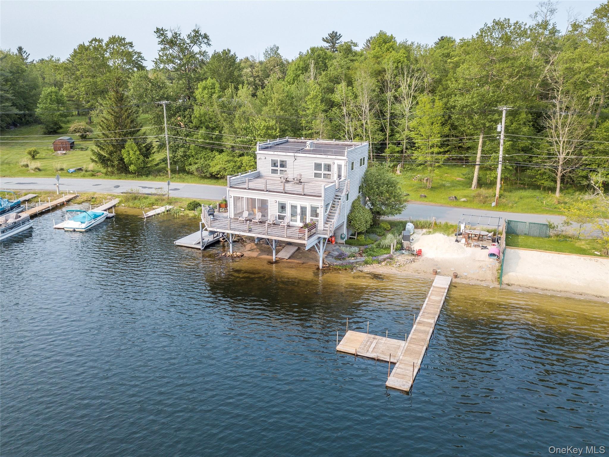 13 W Shore Road Property Photo 4
