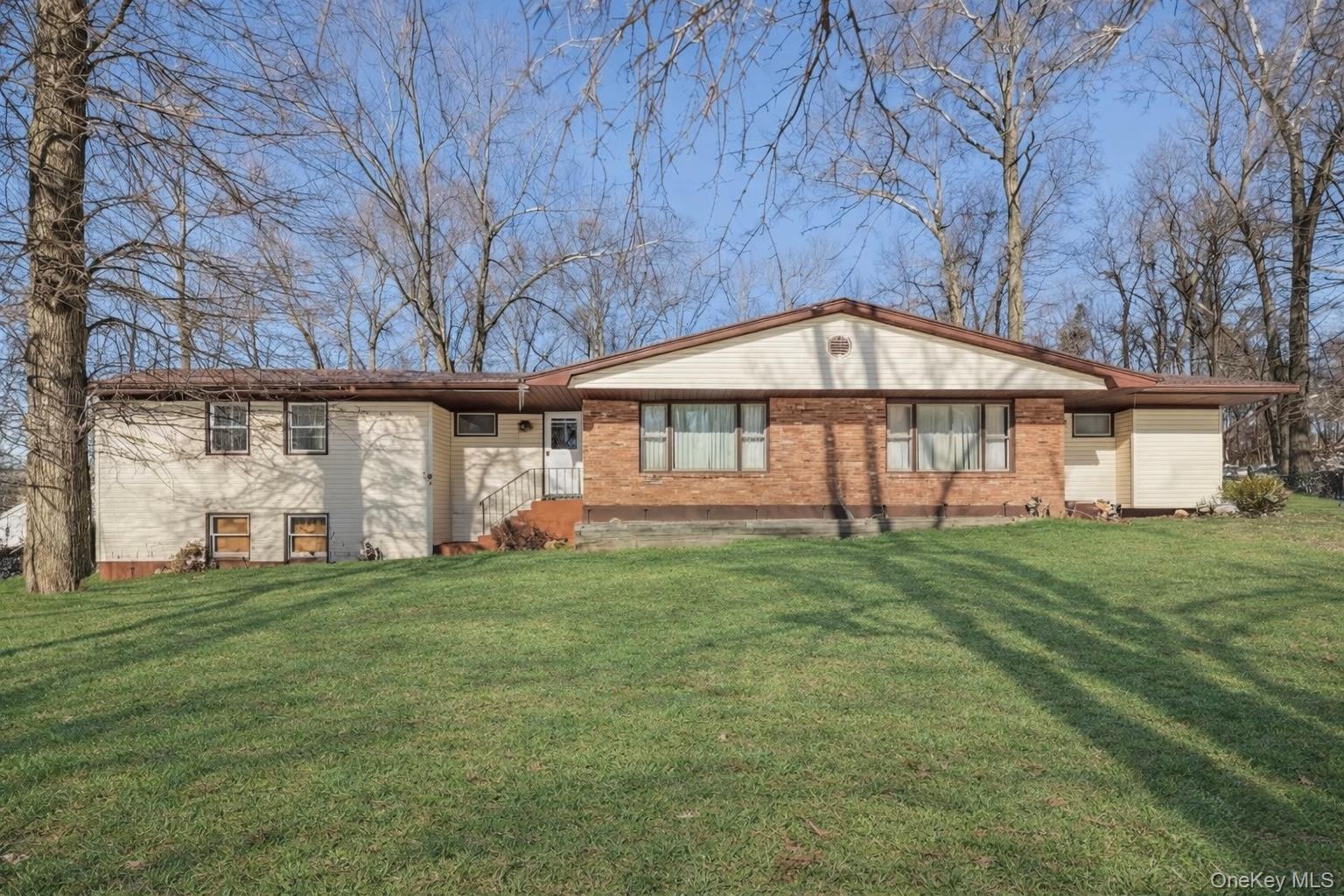 61 Rolling Ridge Road Property Photo 1
