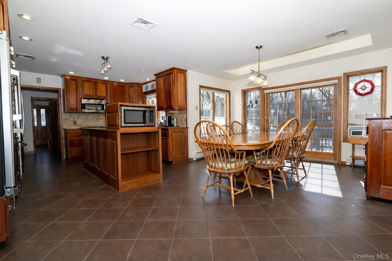 3 Danielle Court Property Photo 10