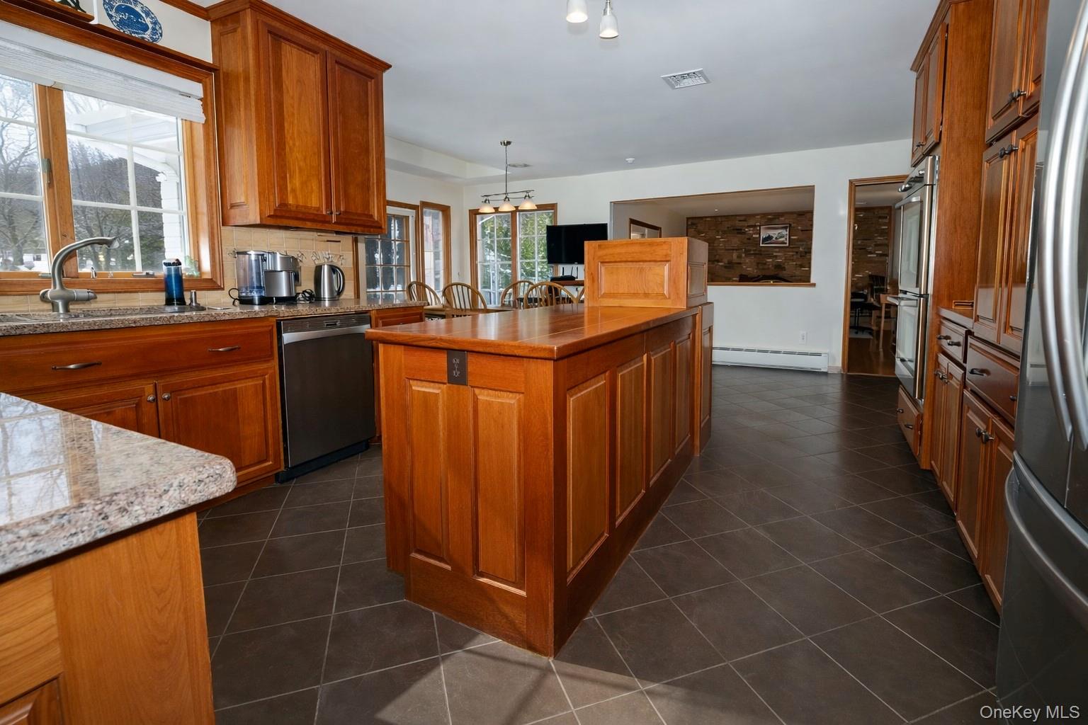 3 Danielle Court Property Photo 12