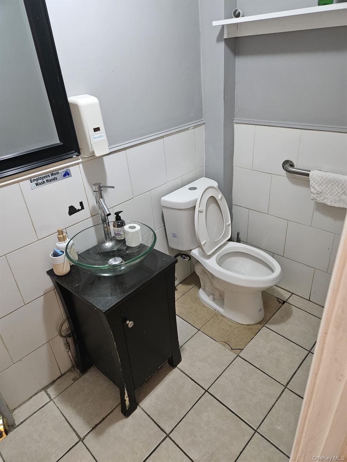 10752 Sutphin Boulevard Property Photo 8