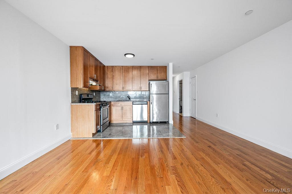 13911 34th Avenue Property Photo 4