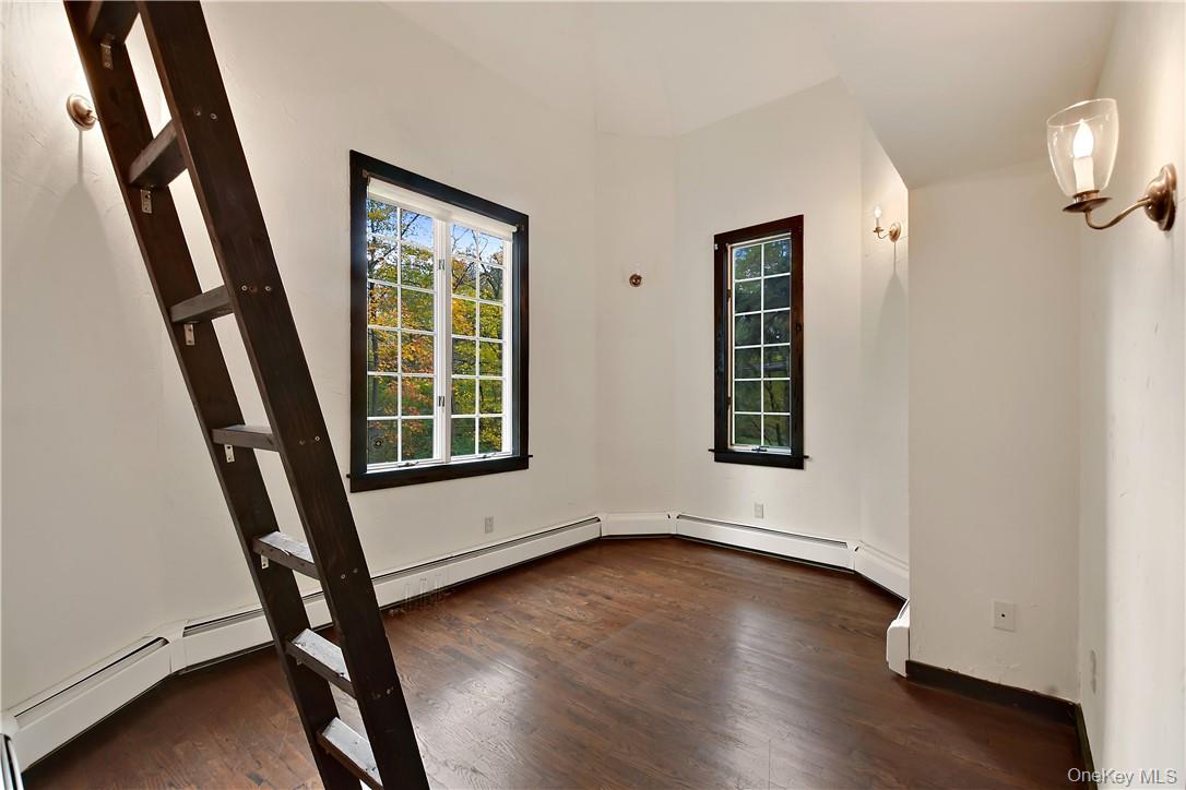 160 Long Ridge Road Property Photo 16