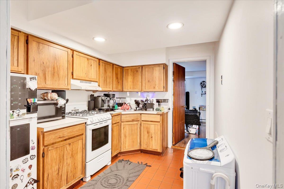 221 Lancaster Street Property Photo 6