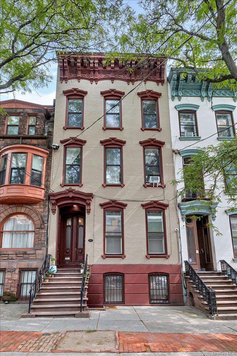 137 Lancaster Street