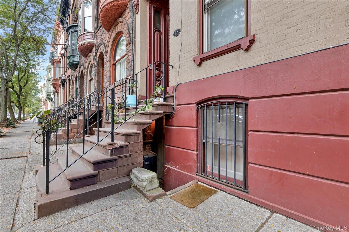 137 Lancaster Street Property Photo 5