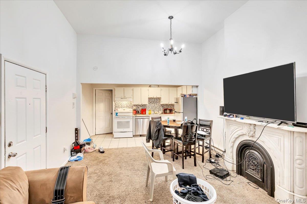 137 Lancaster Street Property Photo 8